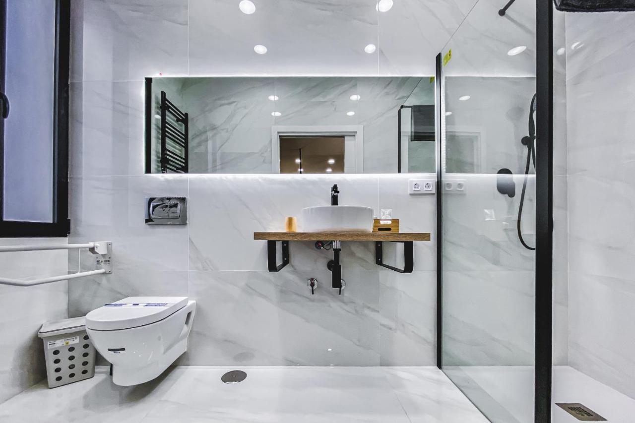 Apartamentos Caceres Central Suites "Torres De Caceres" Dış mekan fotoğraf