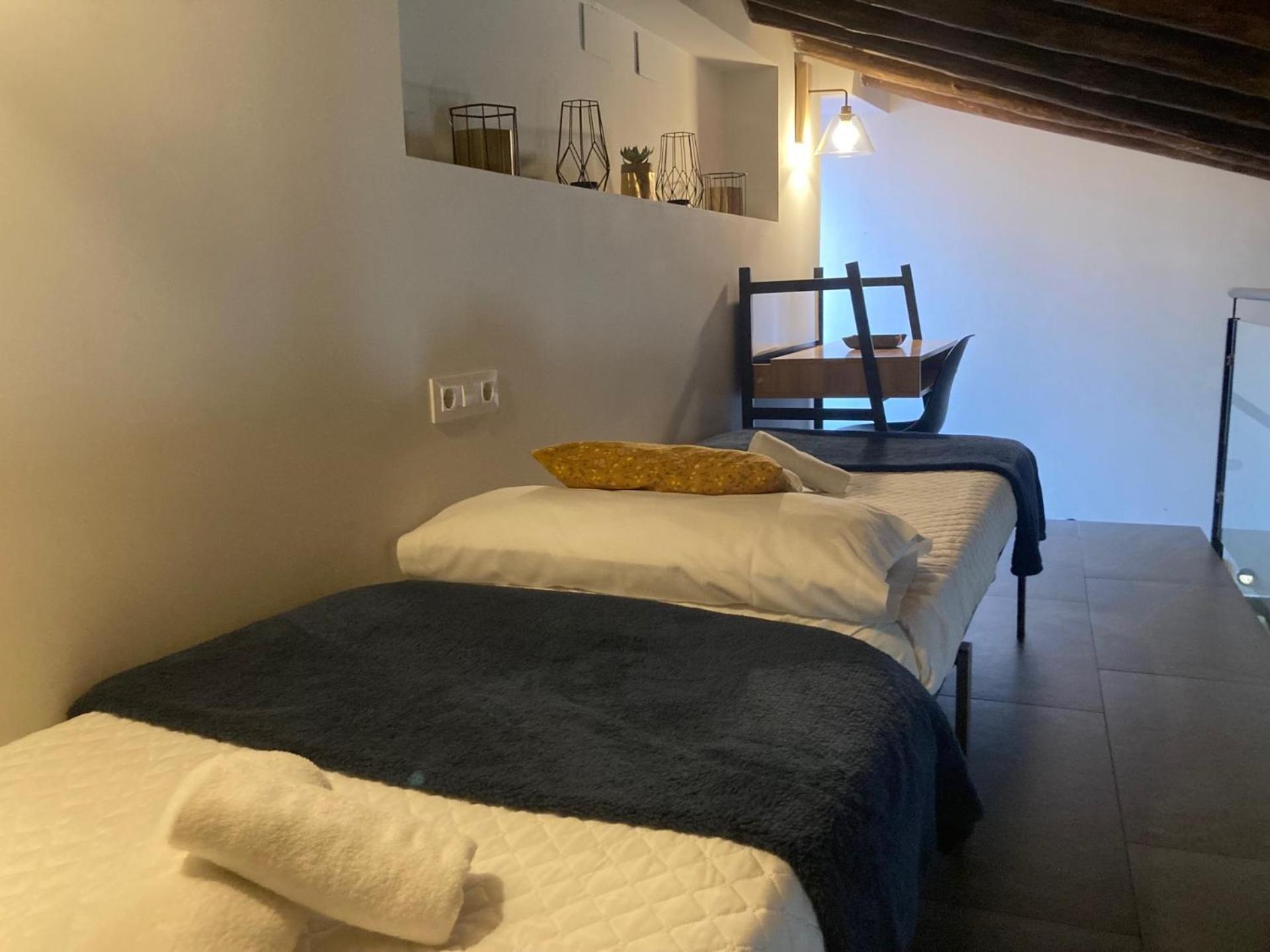 Apartamentos Caceres Central Suites "Torres De Caceres" Oda fotoğraf
